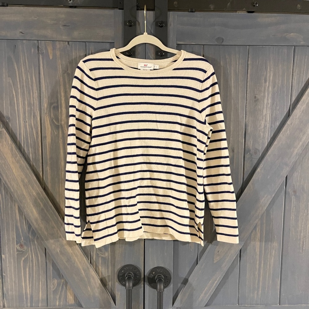 Vineyard vines striped sweater
